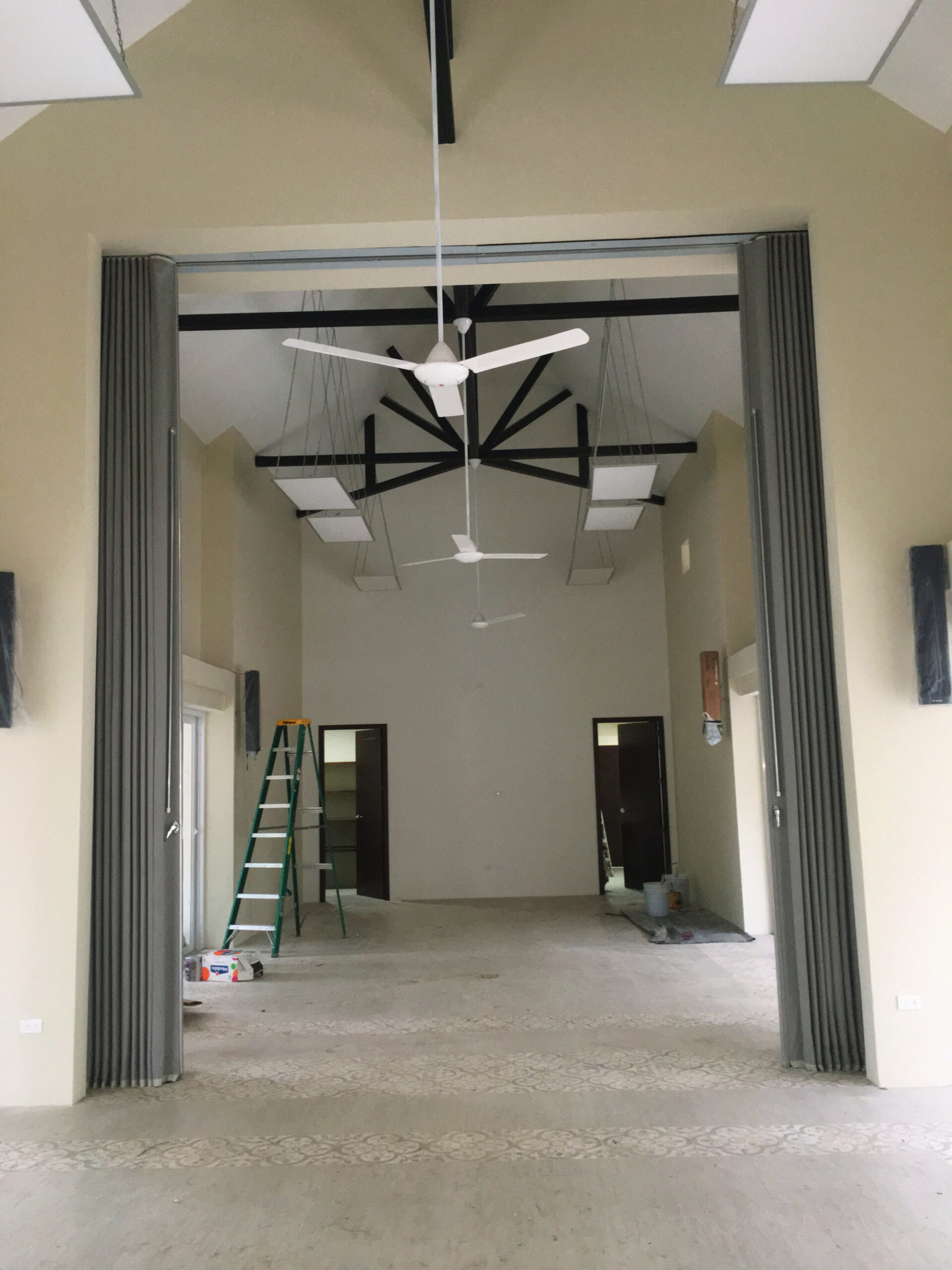 Accordion Partitions Gallery - kwik-wall.com